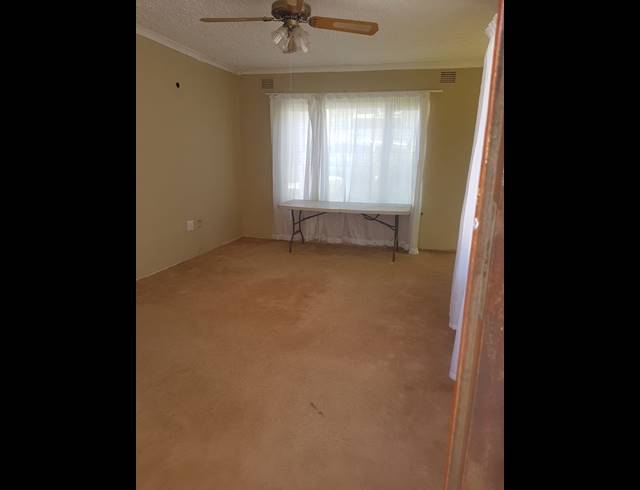 6 BEDROOM HOUSE SOLD IN MONTFORD